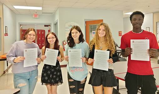 Students at a Central Florida Middle School Honor the Memory of